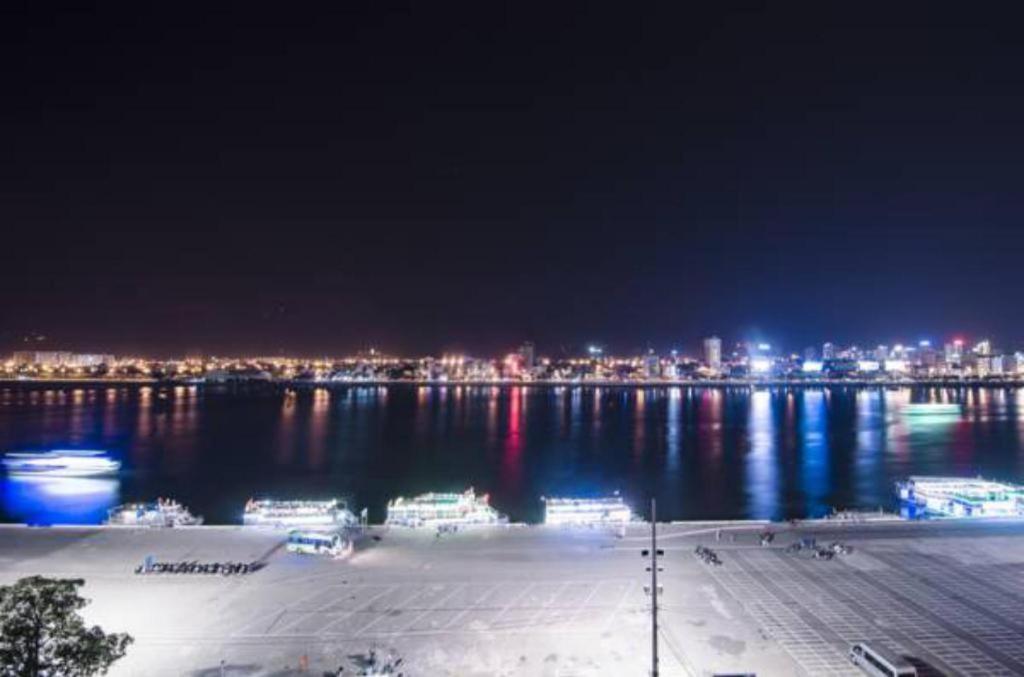 Kaka Hotel Дананг Экстерьер фото